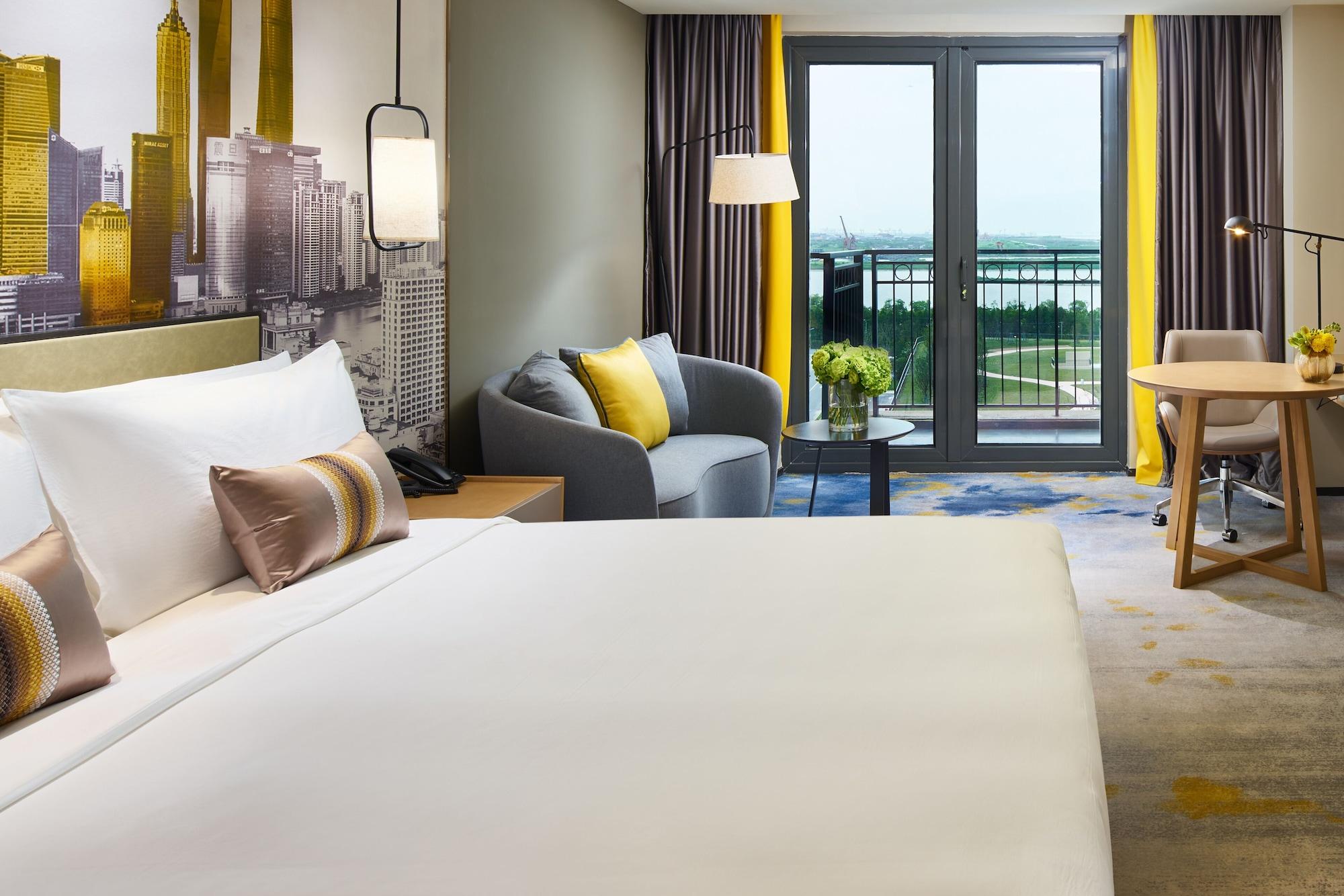 The Qube Sanjiagang - Offer Pudong International Airport And Shuttle Xangai