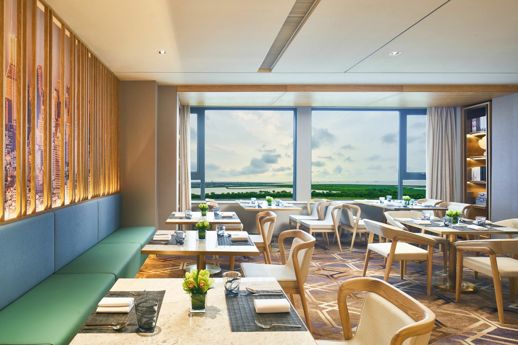 Hotel The Qube Sanjiagang - Offer Pudong International Airport And Shuttle Xangai