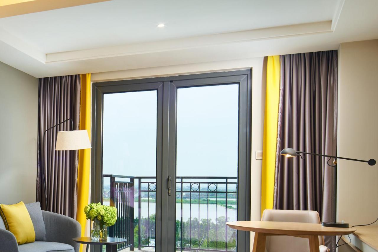 The Qube Sanjiagang - Offer Pudong International Airport And Shuttle 5* Xangai